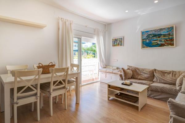 #49325 - Maragall apartment | Alquiler Vacacional | Hello Homes Sitges