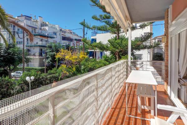 #49334 - Maragall apartment | Alquiler Vacacional | Hello Homes Sitges