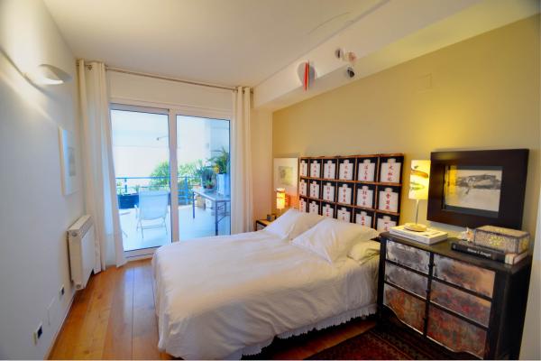 #4982 - WATER FRONT DUPLEX | Holiday Rentals | Hello Homes Sitges