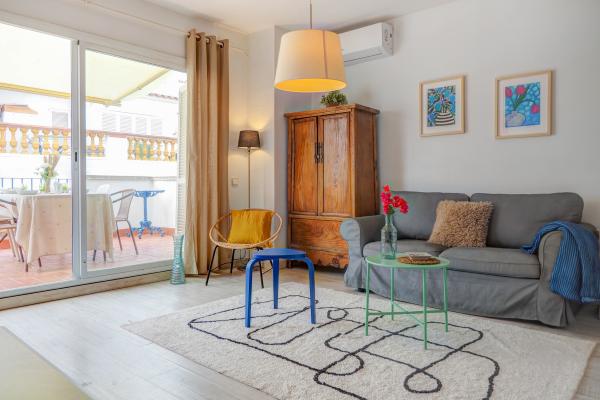 #49937 - Velero Attic | Lomavuokraus | Hello Homes Sitges