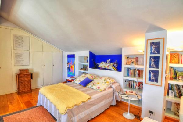 #4996 - WATER FRONT DUPLEX | Holiday Rentals | Hello Homes Sitges