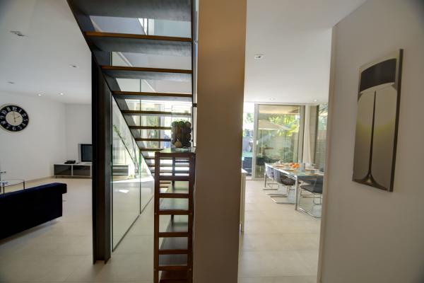 #5186 - Villa Tarantino | Holiday Rentals | Hello Homes Sitges