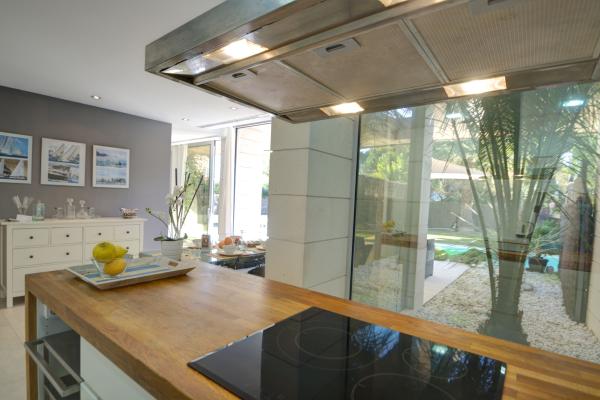 #5195 - Villa Tarantino | Holiday Rentals | Hello Homes Sitges