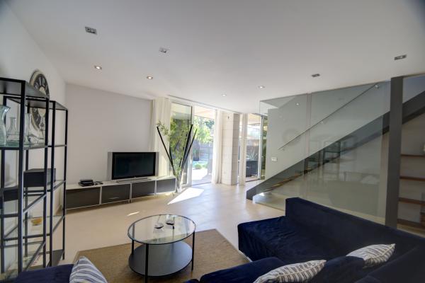 #5205 - Villa Tarantino | Holiday Rentals | Hello Homes Sitges