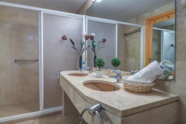 #52354 - Ocean Skyline Penthouse | Lloguers Temporada | Hello Homes Sitges