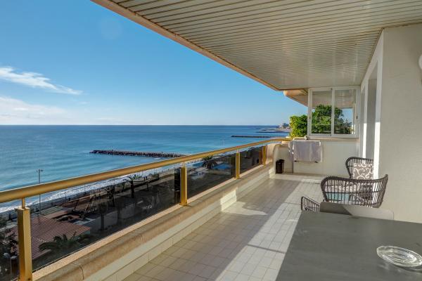 #52370 - Ocean Skyline Penthouse | Lloguers Temporada | Hello Homes Sitges