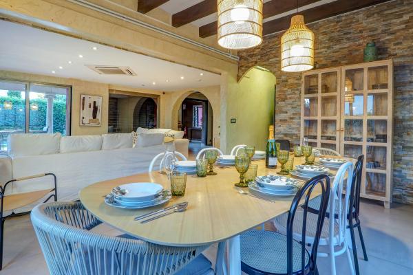 #52563 - Villa Nirvana | Lloguer Turístic | Hello Homes Sitges