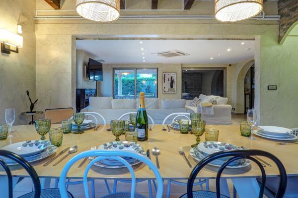 #52564 - Villa Nirvana | Lloguer Turístic | Hello Homes Sitges