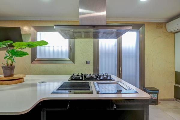 #52568 - Villa Nirvana | Holiday Rentals | Hello Homes Sitges