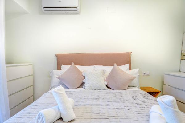 #52578 - Villa Nirvana | Holiday Rentals | Hello Homes Sitges