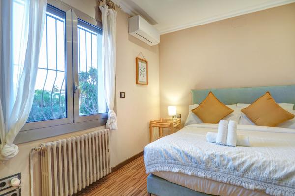 #52584 - Villa Nirvana | Holiday Rentals | Hello Homes Sitges