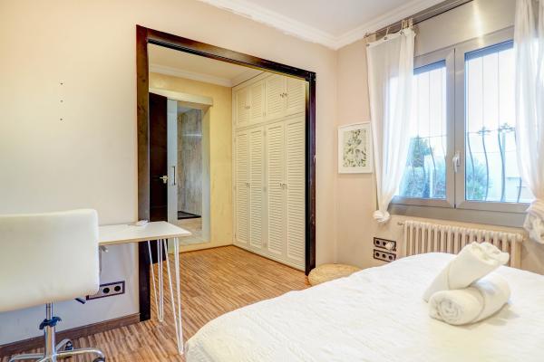 #52585 - Villa Nirvana | Holiday Rentals | Hello Homes Sitges
