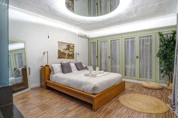#52589 - Villa Nirvana | Holiday Rentals | Hello Homes Sitges