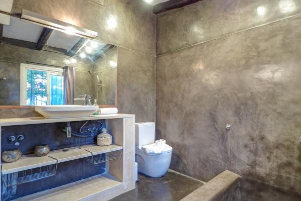 #52593 - Villa Nirvana | Holiday Rentals | Hello Homes Sitges