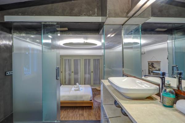 #52594 - Villa Nirvana | Holiday Rentals | Hello Homes Sitges