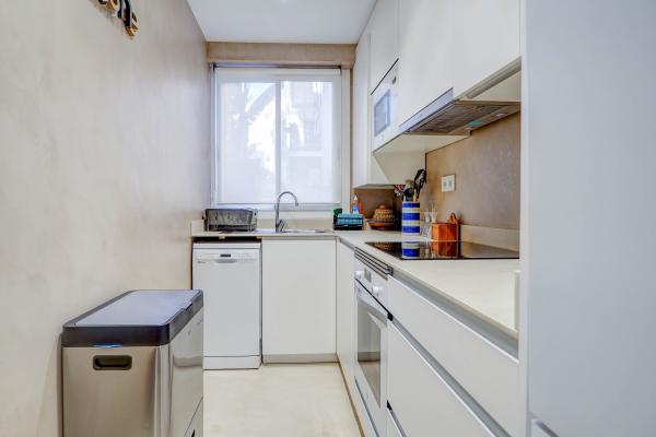 #53309 - Red Velvet Apartment | Alquiler Vacacional | Hello Homes Sitges