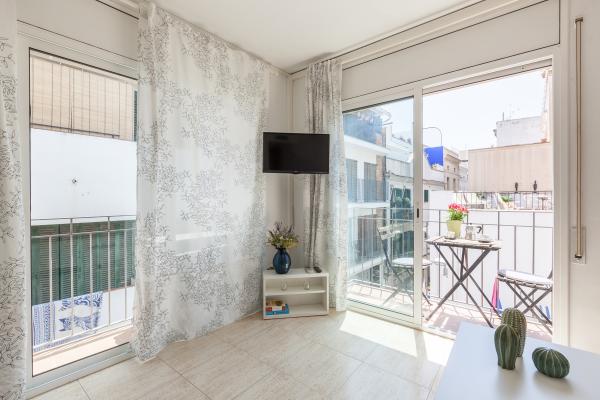 #53330 - Nova Apartment | Lomavuokraus | Hello Homes Sitges