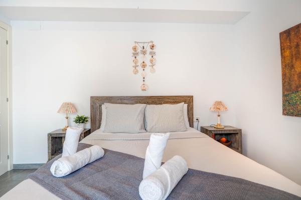 #53524 - Central Terrace | Ferieudlejning | Hello Homes Sitges