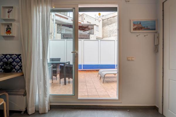 #53556 - Central Terrace | Ferieudlejning | Hello Homes Sitges