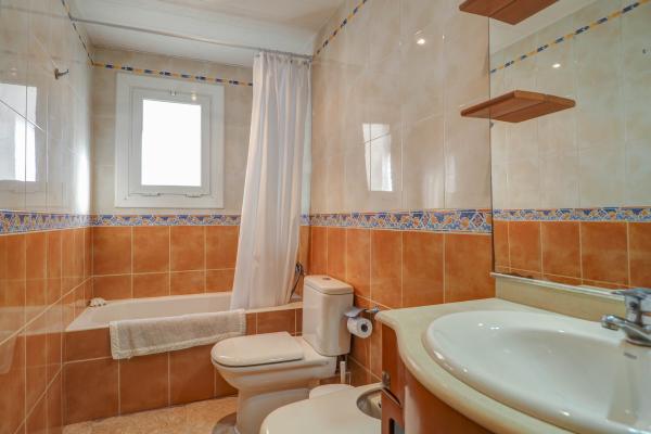 #53586 - Le Blanc Apartment | Lloguer Turístic | Hello Homes Sitges