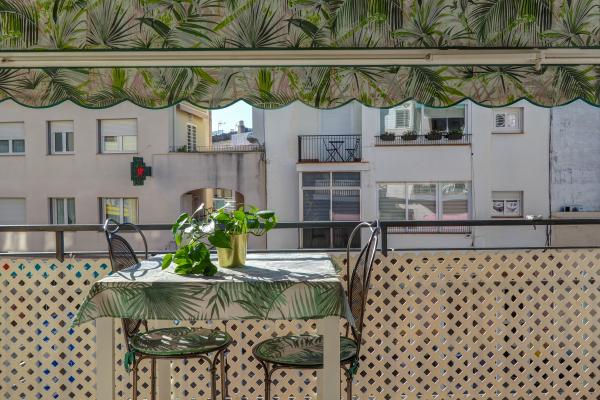 #53606 - Le Blanc Apartment | Lloguer Turístic | Hello Homes Sitges