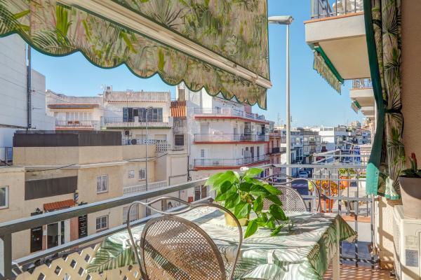 #53607 - Le Blanc Apartment | Lloguer Turístic | Hello Homes Sitges