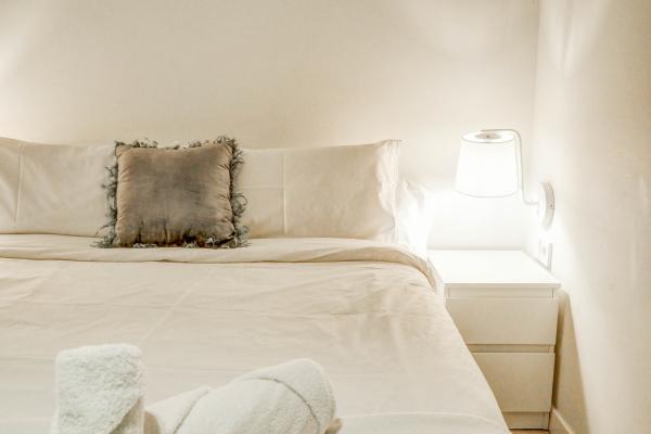 #54422 - En Vogue | Holiday Rentals | Hello Homes Sitges