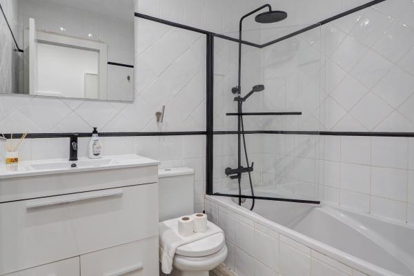 #54522 - White Center Apartment | Ferienunterkünfte | Hello Homes Sitges