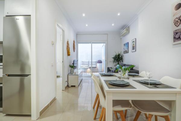 #54525 - White Center Apartment | Ferienunterkünfte | Hello Homes Sitges