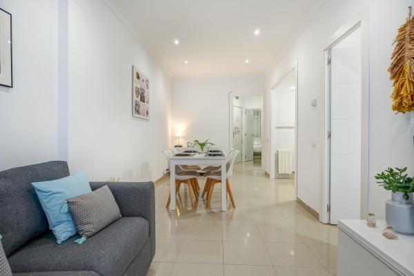 #54539 - White Center Apartment | Lomavuokraus | Hello Homes Sitges