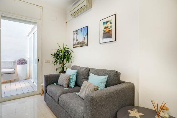 #54540 - White Center Apartment | Lomavuokraus | Hello Homes Sitges