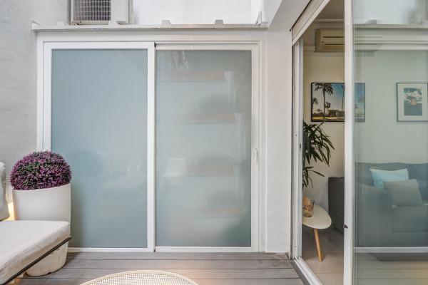 #54542 - White Center Apartment | Ferienunterkünfte | Hello Homes Sitges