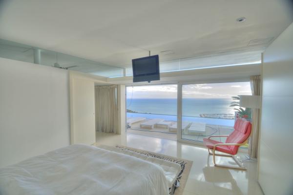#5524 - Infinity Villa | Lloguer Turístic | Hello Homes Sitges