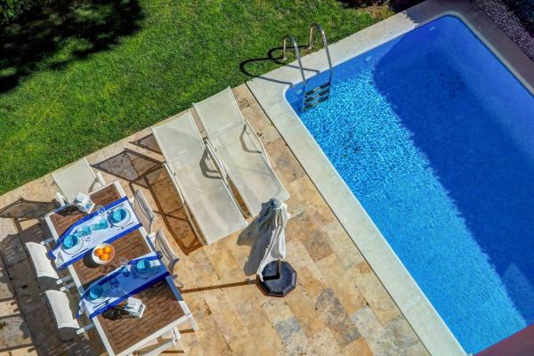 #55297 - Sunset House | Holiday Rentals | Hello Homes Sitges