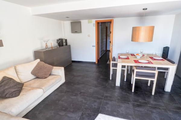 #55298 - Sunset House | Holiday Rentals | Hello Homes Sitges