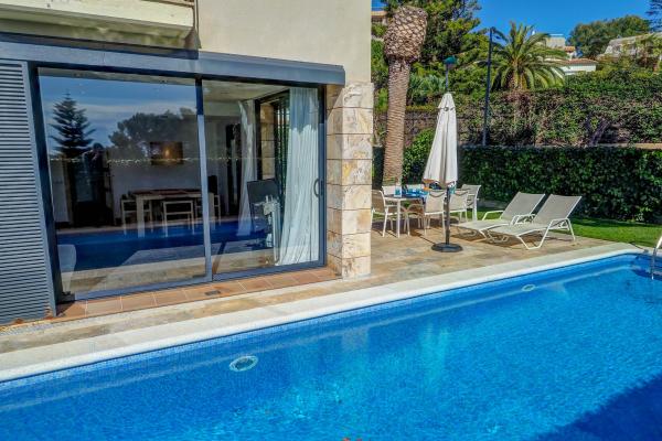 #55327 - Sunset House | Lloguer Turístic | Hello Homes Sitges