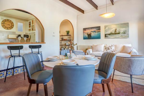 #55922 - Las Ventanas Sea Front | Ferieudlejning | Hello Homes Sitges