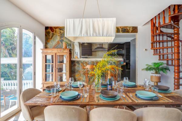 #56093 - Zen Villa | Ferieudlejning | Hello Homes Sitges