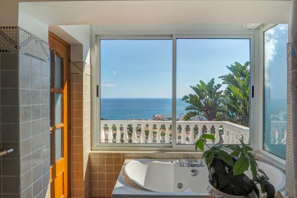 #56109 - Zen Villa | Ferieudlejning | Hello Homes Sitges