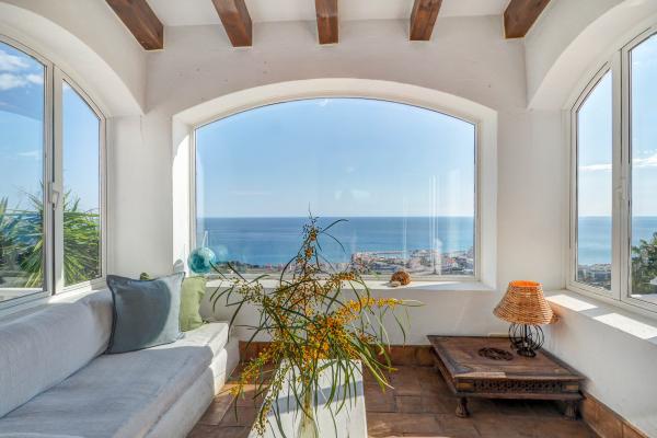 #56132 - Zen Villa | Ferieudlejning | Hello Homes Sitges