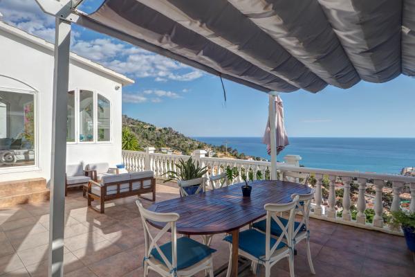 #56136 - Zen Villa | Ferieudlejning | Hello Homes Sitges