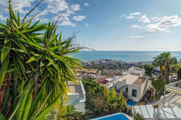 #56163 - Zen Villa | Ferieudlejning | Hello Homes Sitges