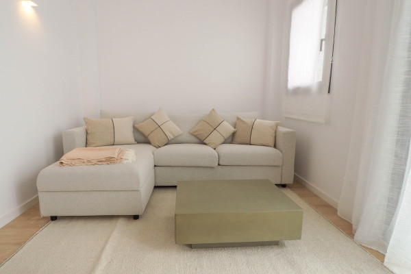 #56339 - Stark Apartment | Holiday Rentals | Hello Homes Sitges