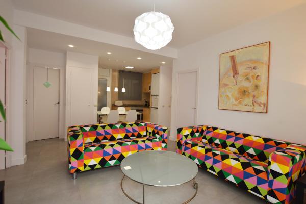 #5652 - BIG FAMILY SITGES IN THE CENTER | Holiday Rentals | Hello Homes Sitges
