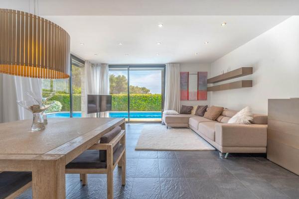 #57730 - Sunset House | Lomavuokraus | Hello Homes Sitges
