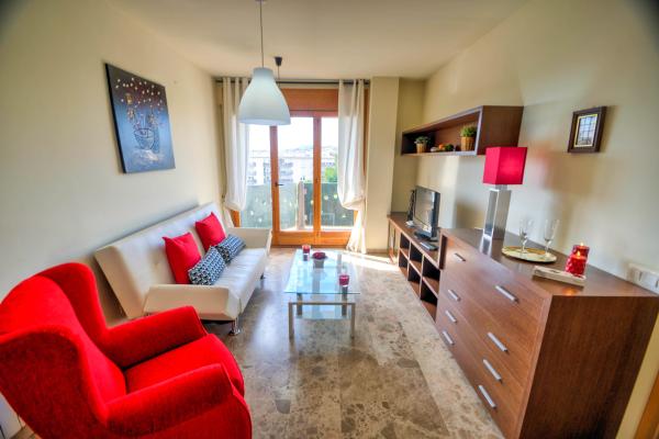 #5816 - Alicia Apartment | Holiday Rentals | Hello Homes Sitges