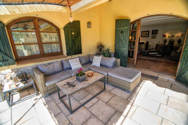 #6062 - Dream House | Holiday Rentals | Hello Homes Sitges