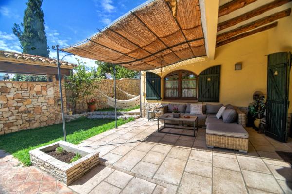 #6077 - Dream House | Holiday Rentals | Hello Homes Sitges