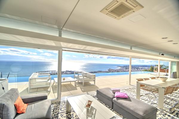 #6100 - Infinity Villa | Lloguer Turístic | Hello Homes Sitges