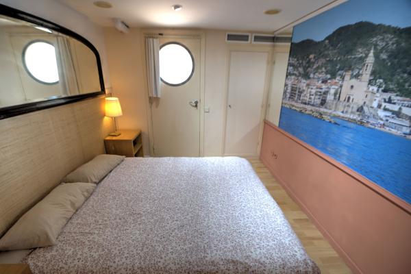 #6102 - CASA CIELO | Holiday Rentals | Hello Homes Sitges